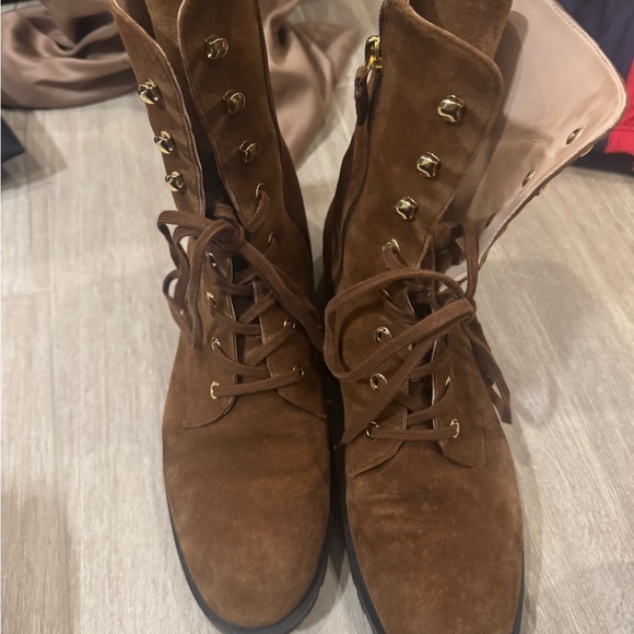 Stuart Weitzman Shoes - Norrie Stuart Weitzman Brown Lace-Up Boots with Gold Eyelets size 9.5